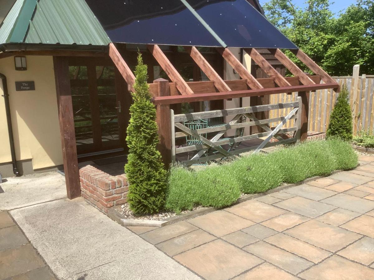 The Forge Villa Winscombe Exterior foto