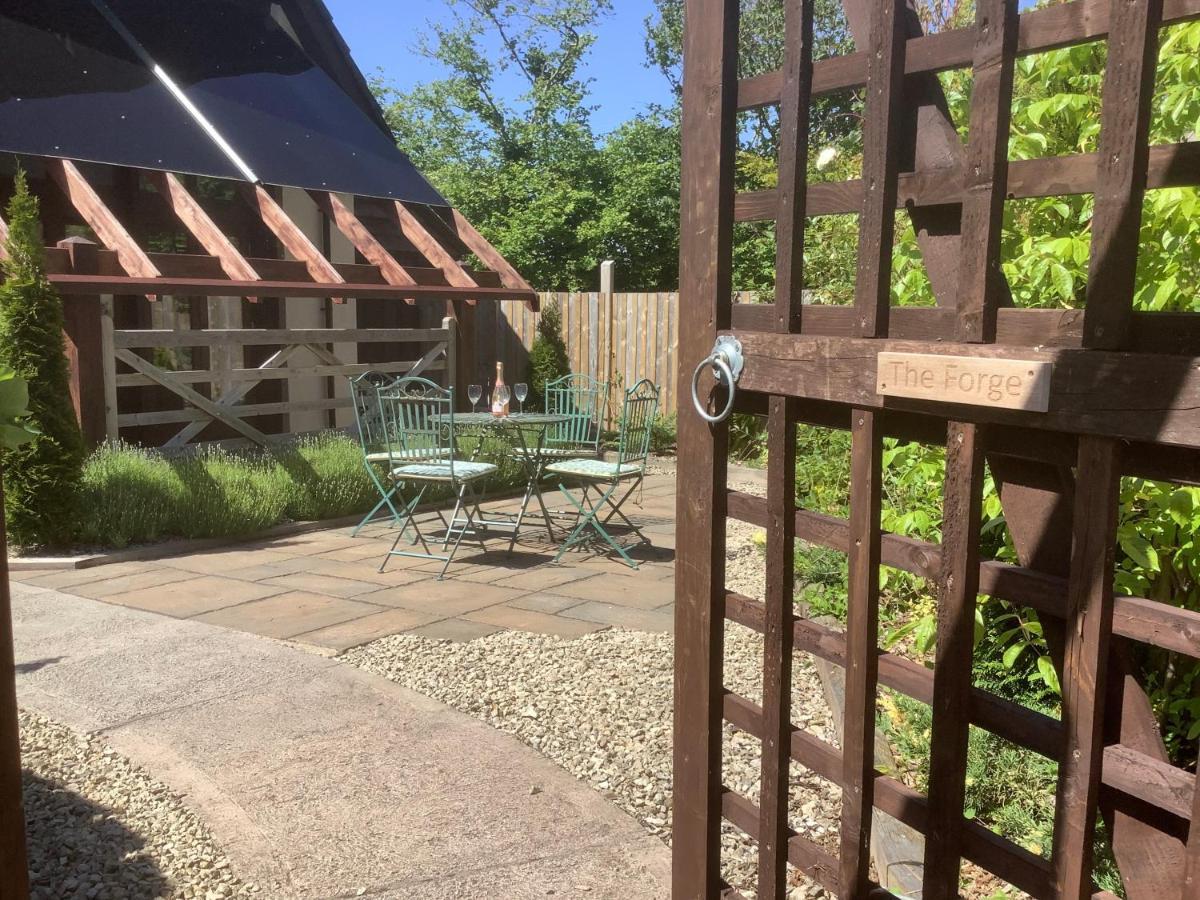 The Forge Villa Winscombe Exterior foto